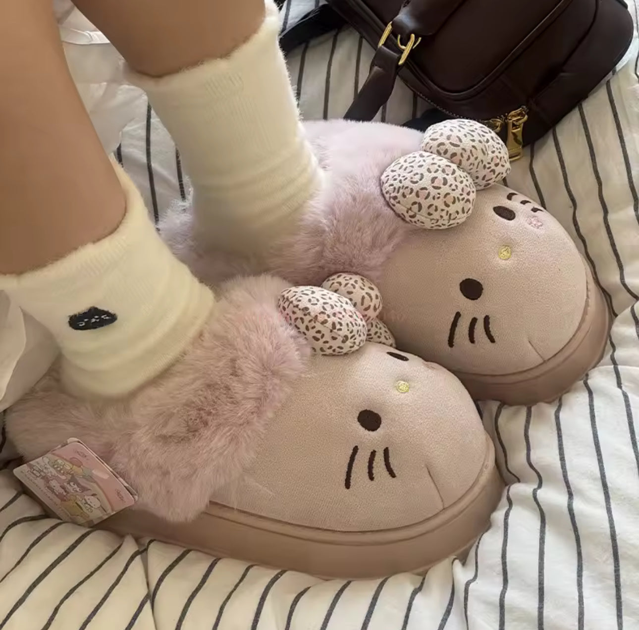 Viral Hello Kitty Fluffy Slippers